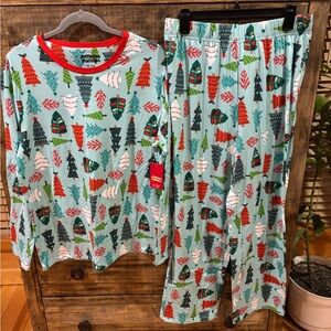 Jammies for your Families Festive Tree Pajamas